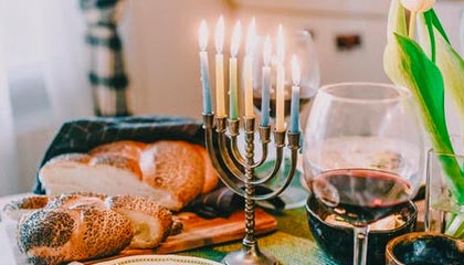 本来以为51爆料只是顺带一提，后来才知道它为什么一下让整个讨论都变了味，真的很难不多想。